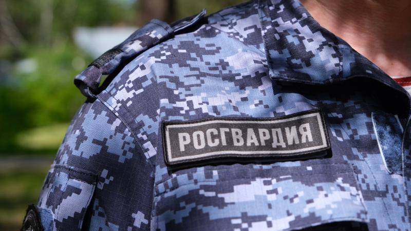 Росгвардейцы задержали подозреваемого в краже товаров из магазина в Тамбове
