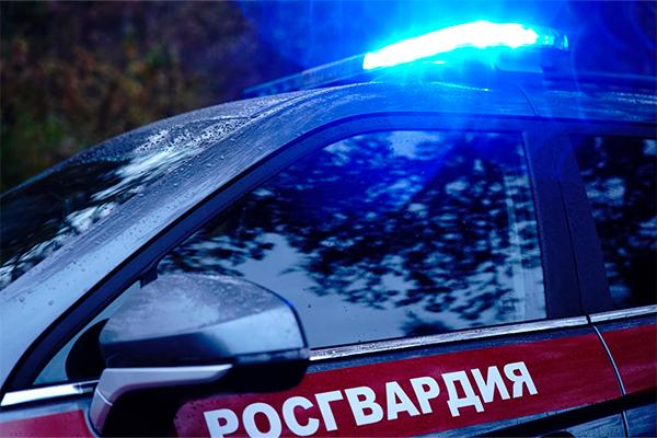 Московские росгвардейцы задержали гражданку с крупной партией наркотиков