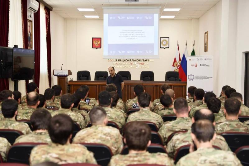 В УПРАВЛЕНИИ РОСГВАРДИИ ПО ЧЕЧЕНСКОЙ РЕСПУБЛИКЕ ОБСУДИЛИ ВОПРОСЫ ПРОТИВОДЕЙСТВИЯ ТЕРРОРИЗМУ