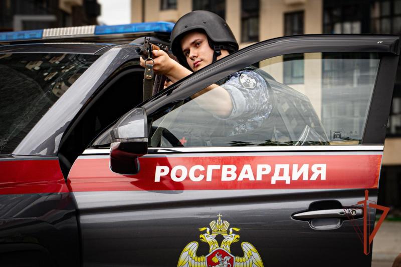 Сотрудники Росгвардии пресекли незаконное хранение наркотиков в Новой Москве