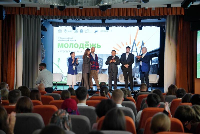 «Суварстроит» принял участие во II Всероссийском молодежном форуме «Молодежь и городская среда»