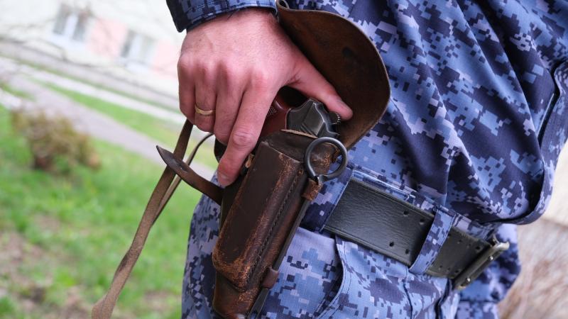 Росгвардейцы задержали мужчину и женщину по подозрению в кражах в Тамбове