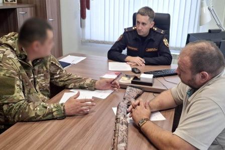 В Тюменской области росгвардейцы передали 200 единиц оружия для нужд СВО