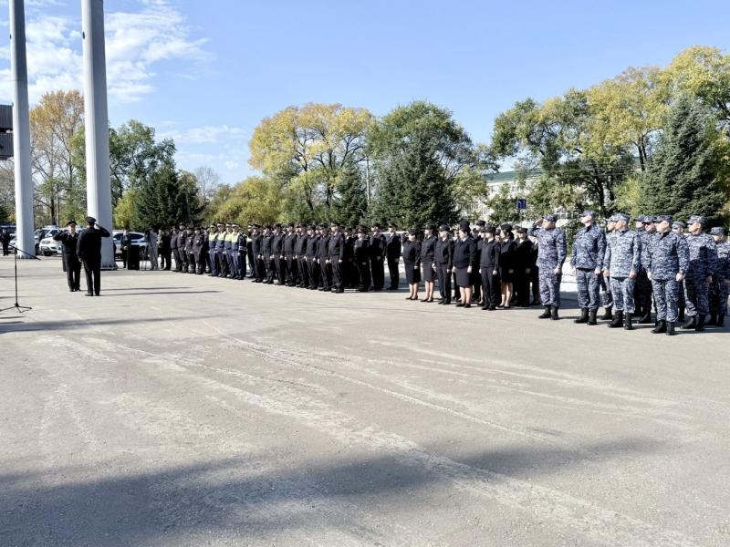 Гарнизонный развод в Биробиджане подчёркивает готовность обеспечить безопасность региона