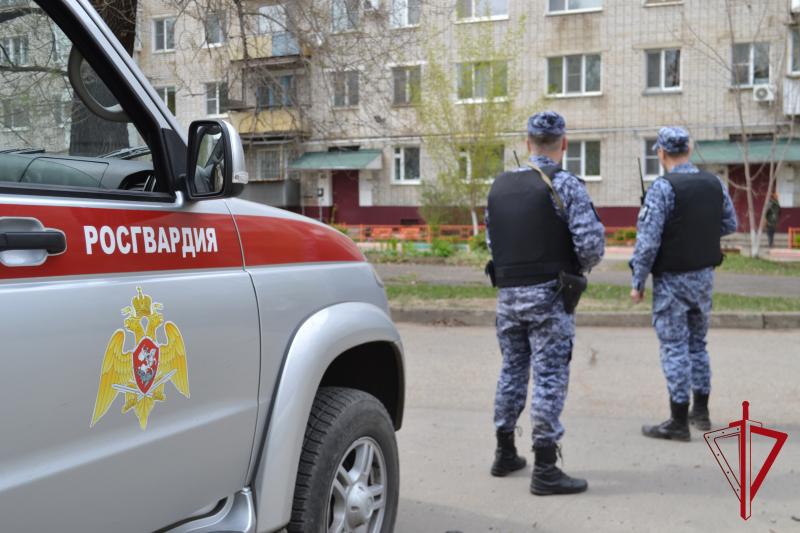 Сотрудники Росгвардии пресекли действия насильственного характера в Биробиджане
