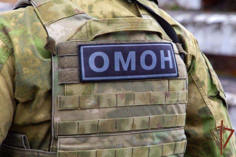 При содействии ОМОН Росгвардии в Иркутске задержаны подозреваемые в поджогах