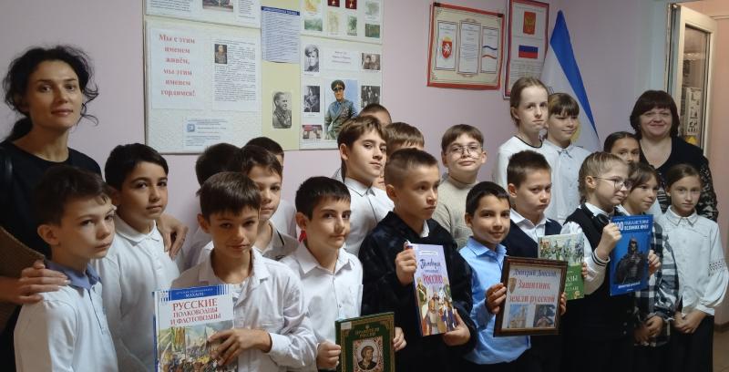 Час истории «Защитник земли русской».