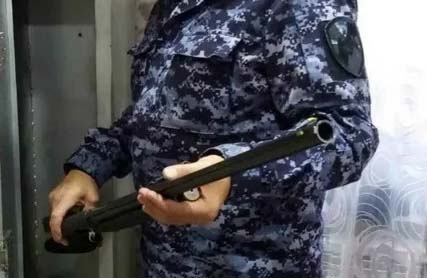 Сотрудники Росгвардии продемонстрировали журналистам механизм проверки владельцев оружия