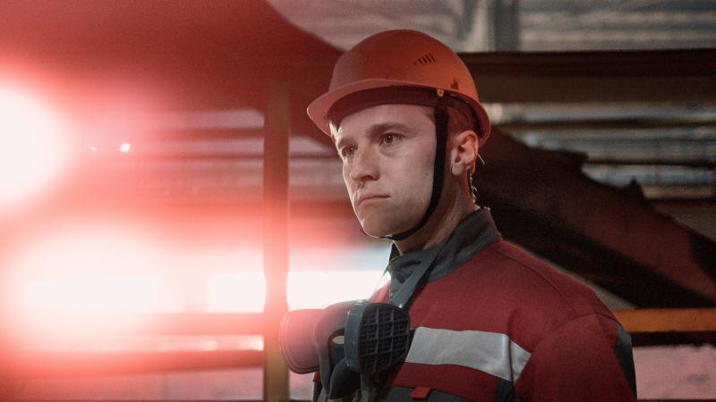 Из бизнес-центра в суровый цех: 1-2-3 Production объявляет о старте съёмок сериала «Пора на завод» для телеканала ТНТ