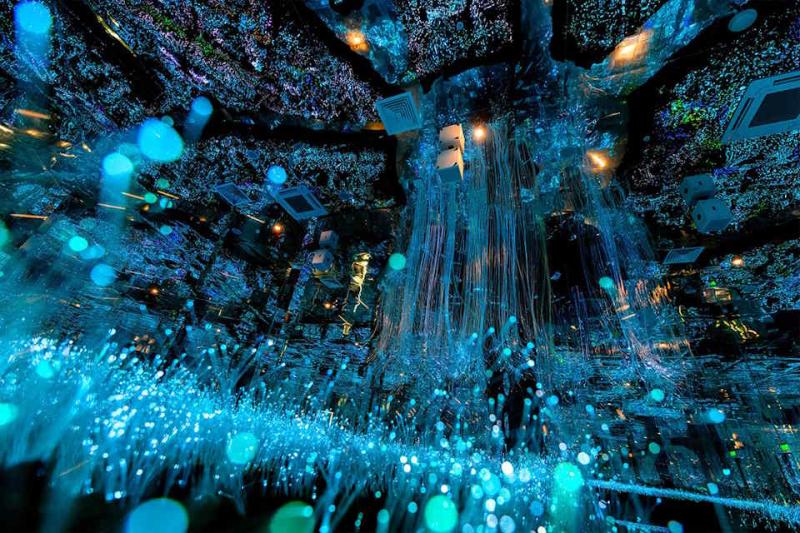 Петербург встречает Futurione Emotions: арт-пространство, где эмоции обретают форму
