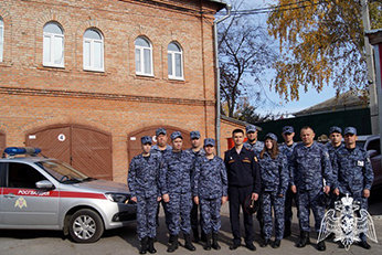 В Ульяновске стартовал фото-челлендж «Связь поколений» ко Дню вневедомственной охраны Росгвардии