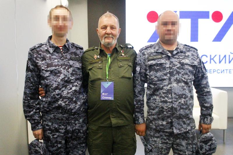 В Херсонской области росгвардейцы встретились с Героем России Сергеем Архиповым