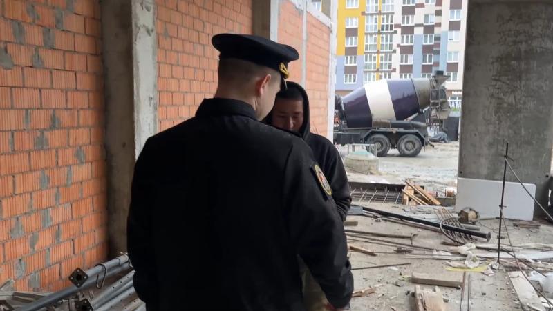 Военные следователи в Калининграде продолжают выявлять граждан, у которых отсутствует отметка о постановке на воинский учет