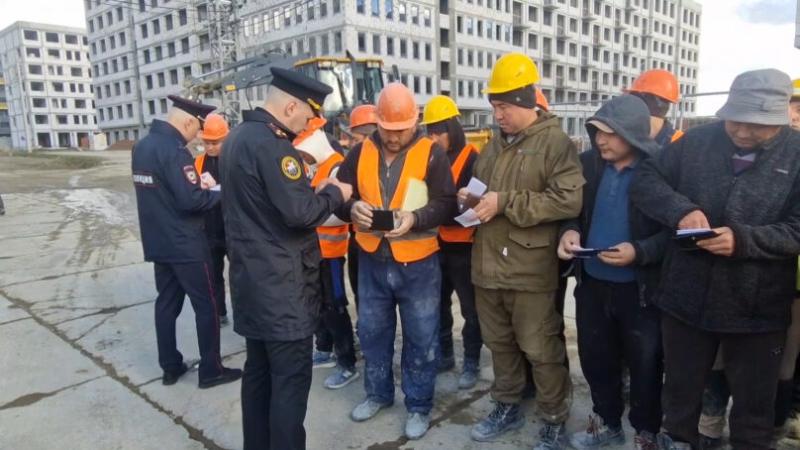 Не вставших на воинский учет бывших мигрантов искали на стройках Гурьевского округа