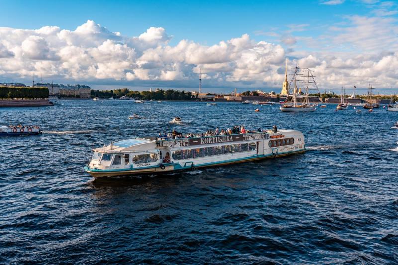 Названы самые популярные водные маршруты в Петербурге в 2025 году