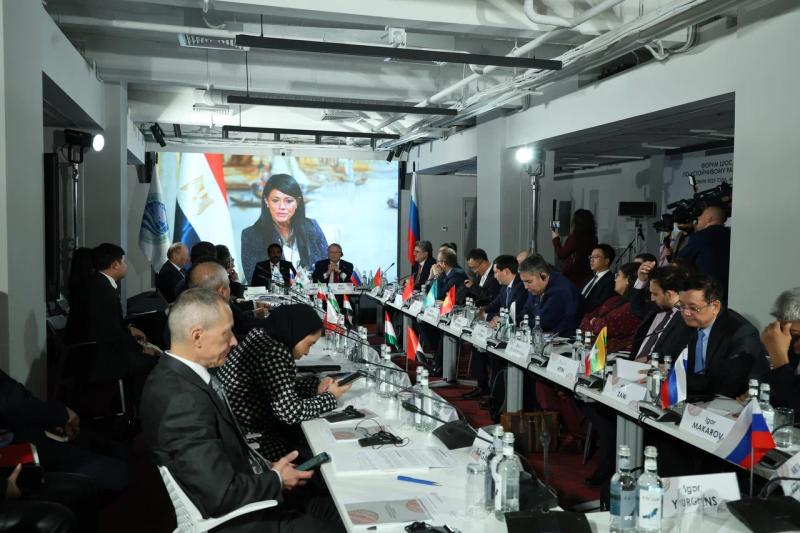 Форум ШОС по устойчивому развитию: через 20 лет мировой средний класс вырастет на 3 миллиарда человек